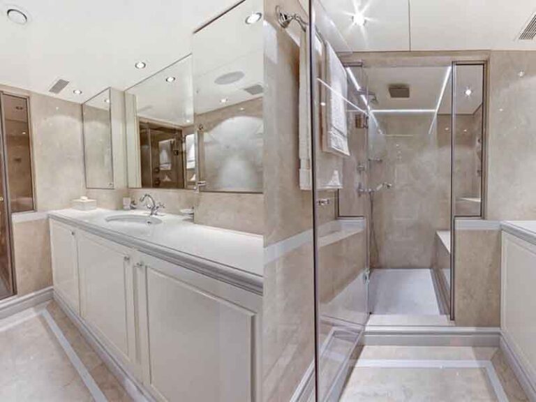 MY ARIONAS - Master ensuite