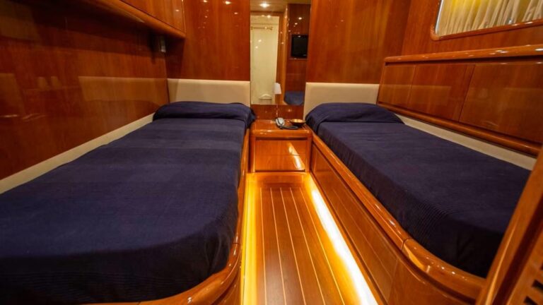 Twin Suite