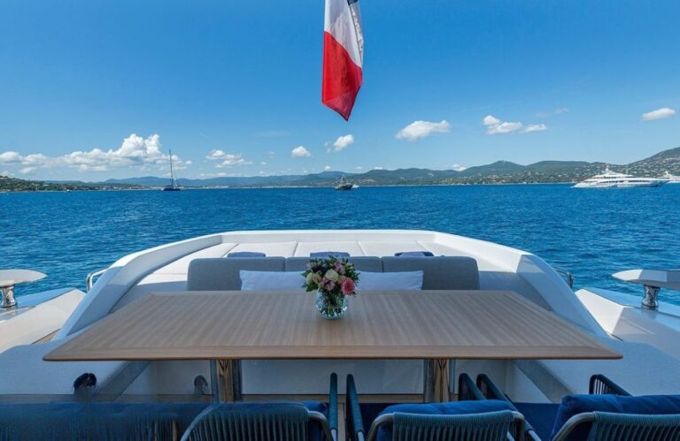Exterior Relaxation Area With Dining