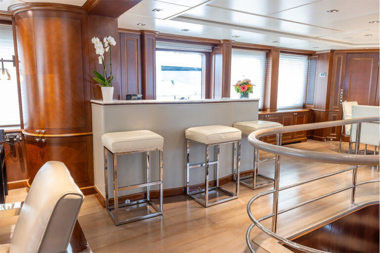 Main Salon Bar