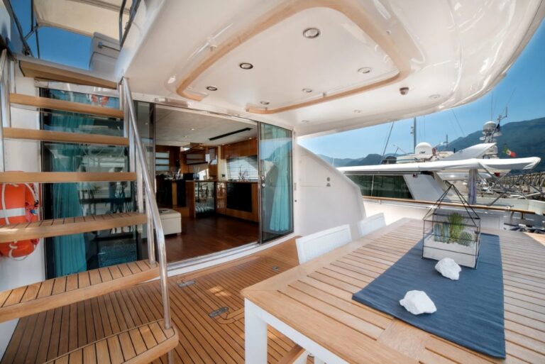 Exterior Dining Area