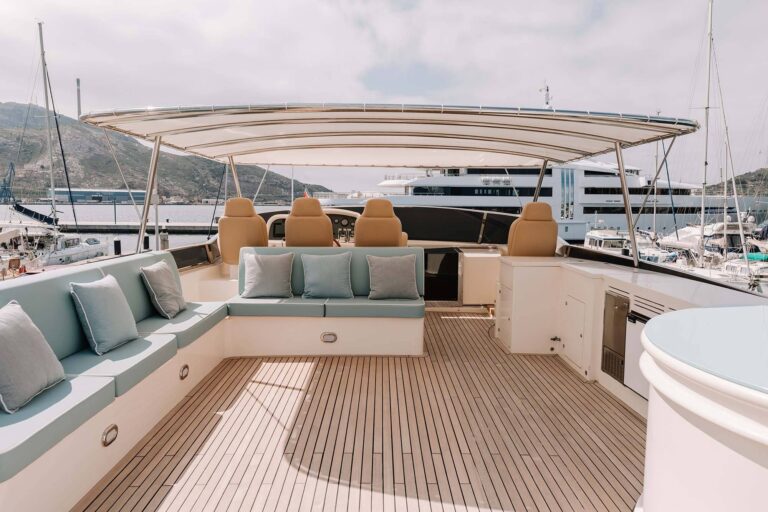Flybridge