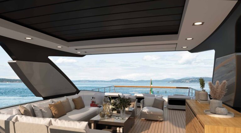 Flybridge Sun Deck