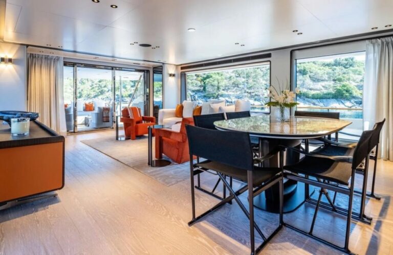 Main Dining