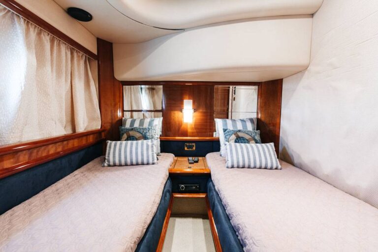 Twin Cabin