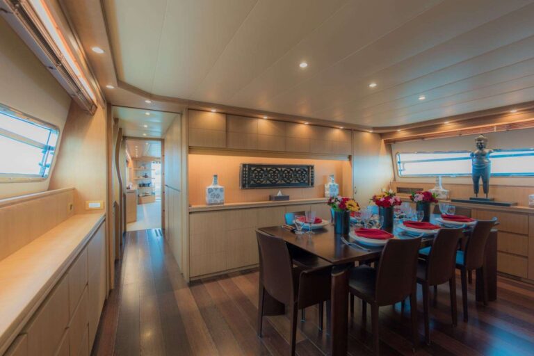 Saloon Dining Area
