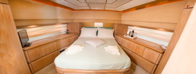 Double Cabin