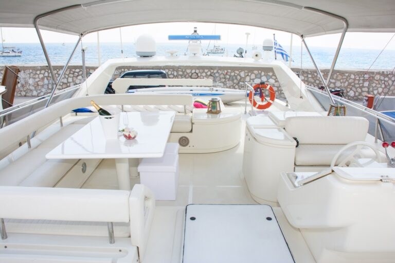 Flybridge Seating
