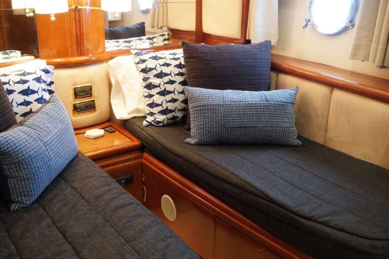 Twin Cabin