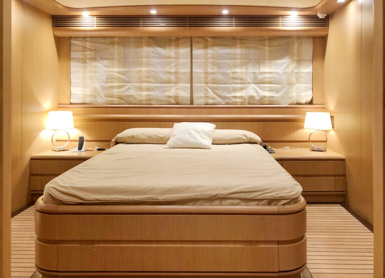 Double Cabin