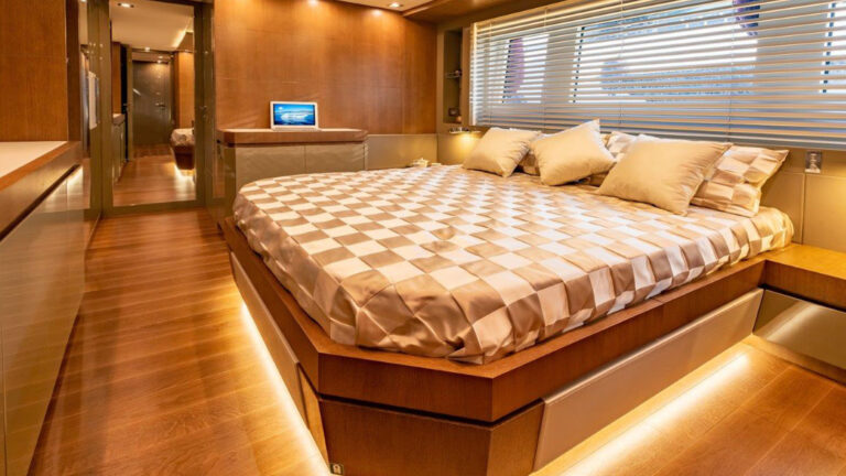 VIP Cabin