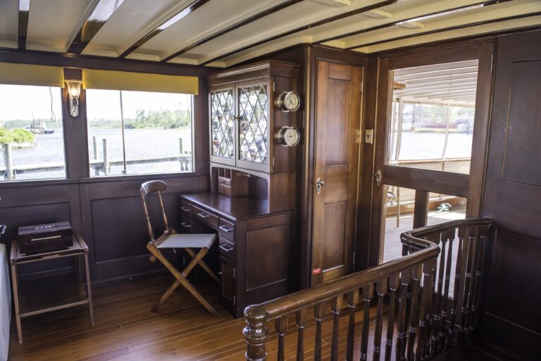 Saloon Detail