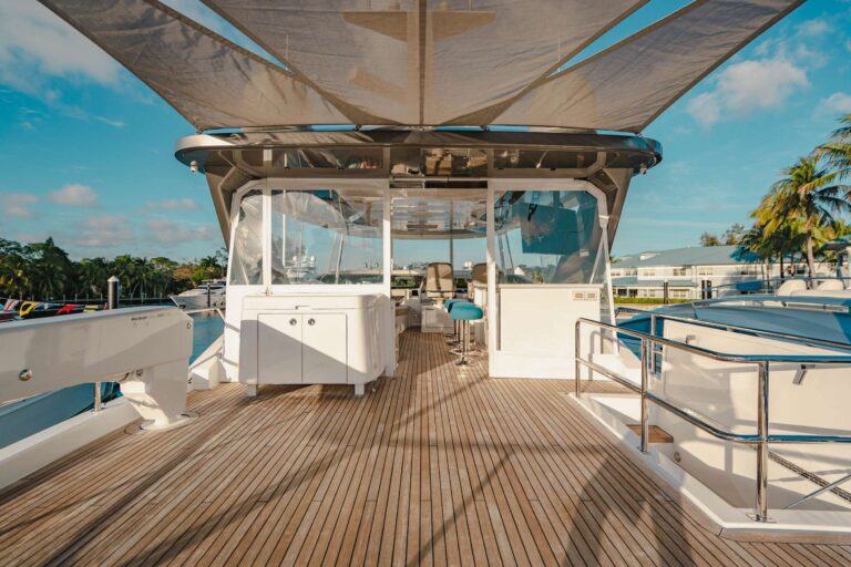 Flybridge Aft