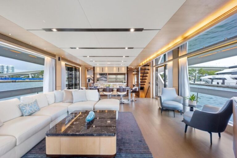 Main Deck Salon Alternative View