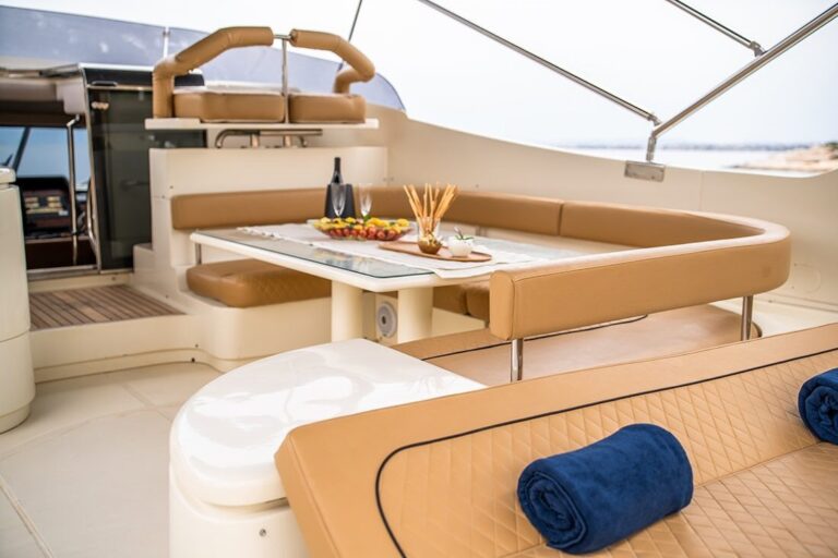 Sun Deck Dining