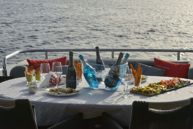 Al Fresco Dining