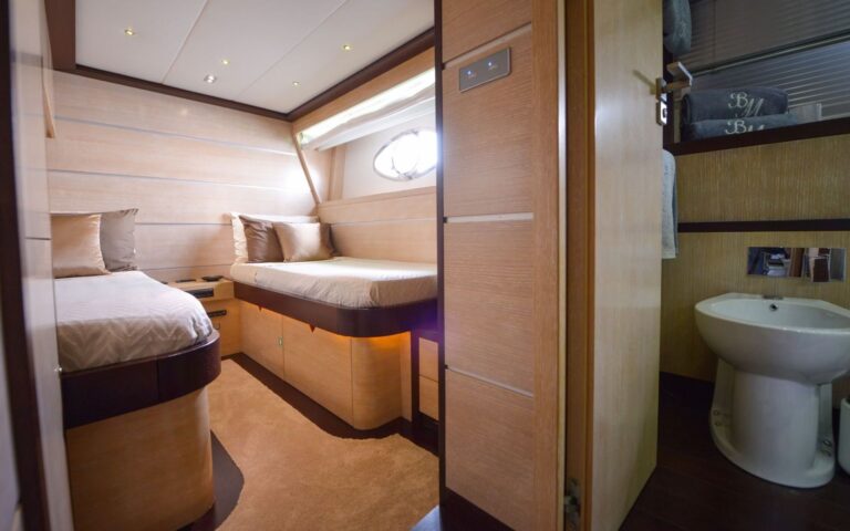 Twin Cabin