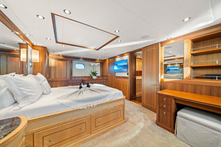 Double Cabin