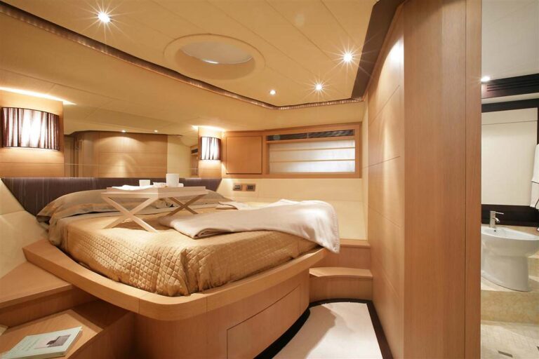 MY BLUE ANGEL - VIP cabin