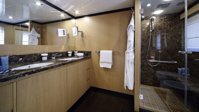 Ensuite bathroom