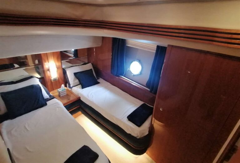 Twin Cabin