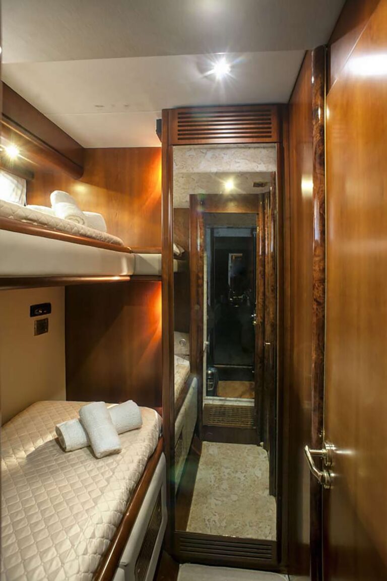 Bunk Cabin