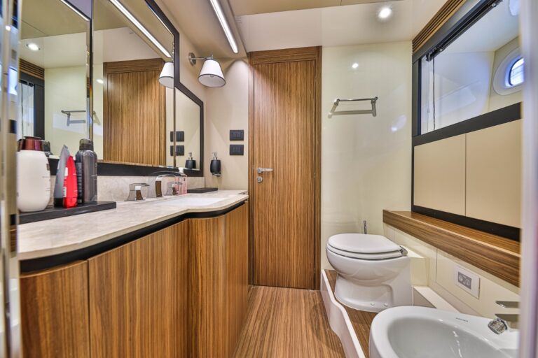 Ensuite