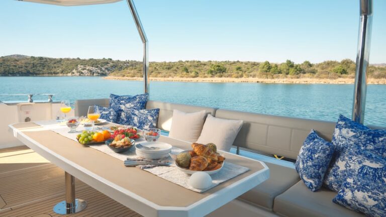 Exterior Relaxation Area With Dining