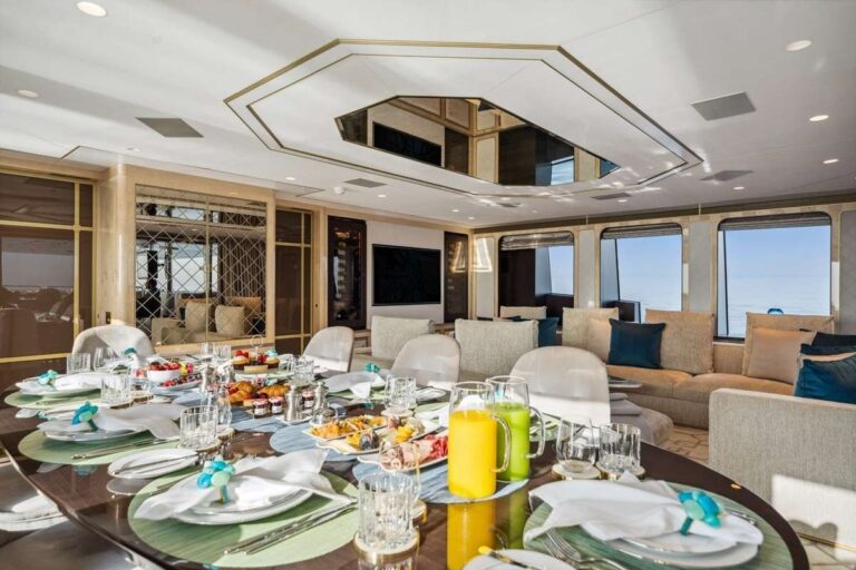 Sky Lounge Dining