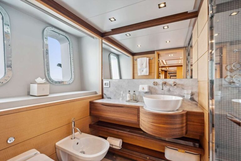 Twin Ensuite