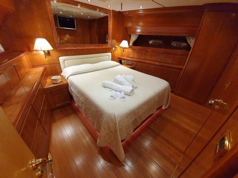 VIP Cabin