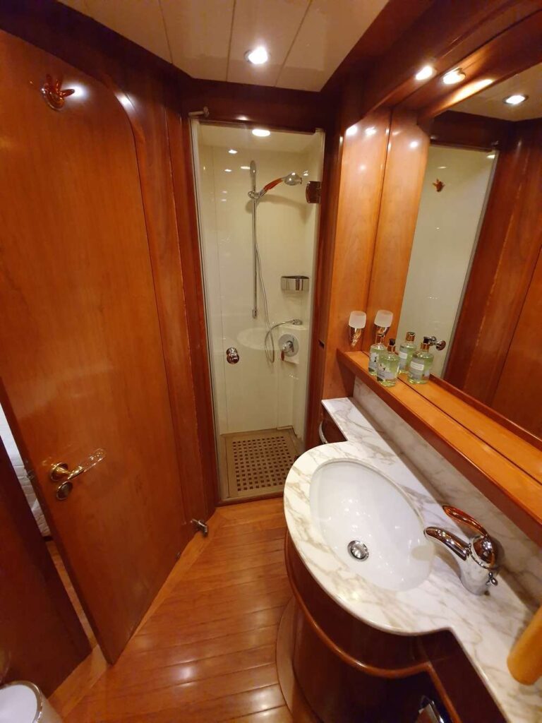 Master Ensuite Bathroom