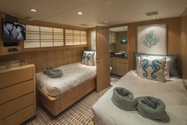 Twin Cabin