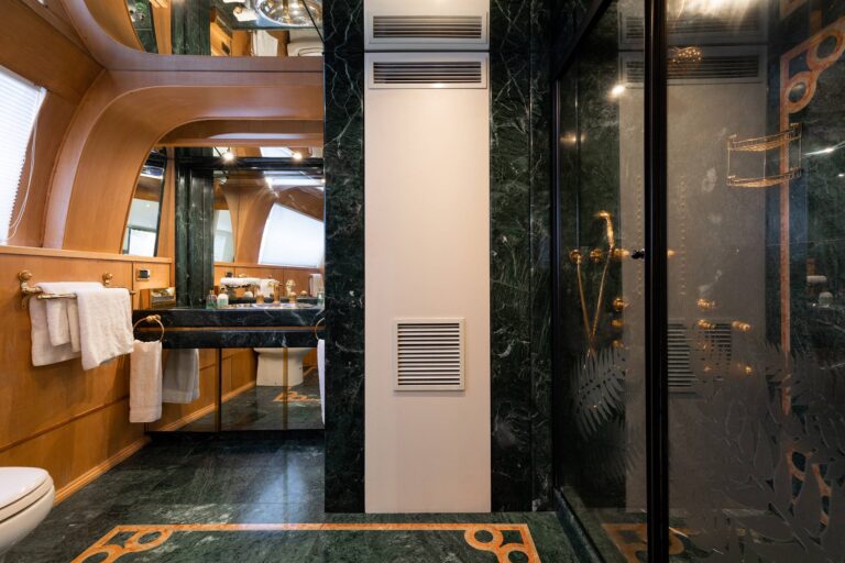 Master Ensuite