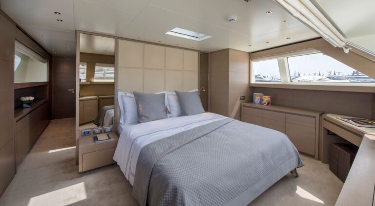 Main Deck Master Suite