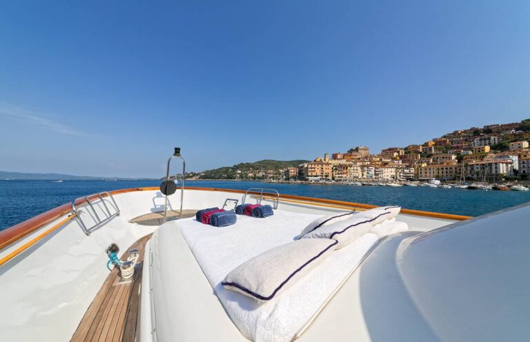 MY BUGIA - Foredeck