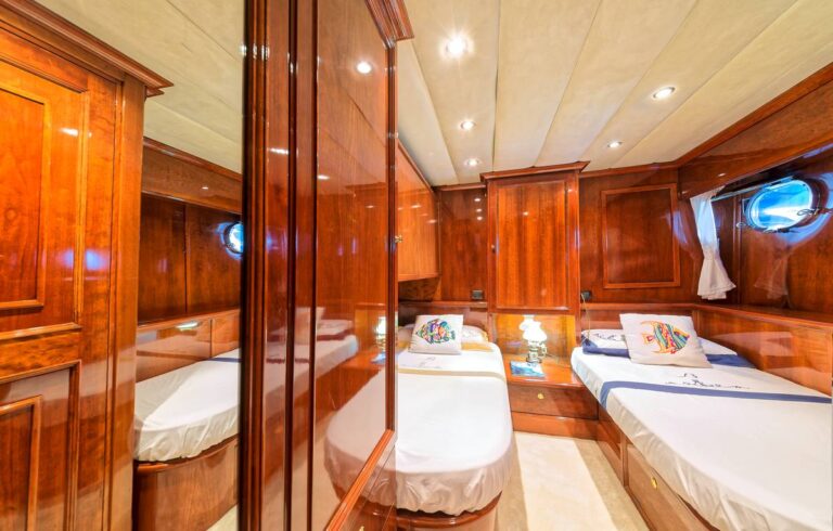 MY BUGIA - Twin cabin