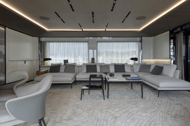 Sky Lounge