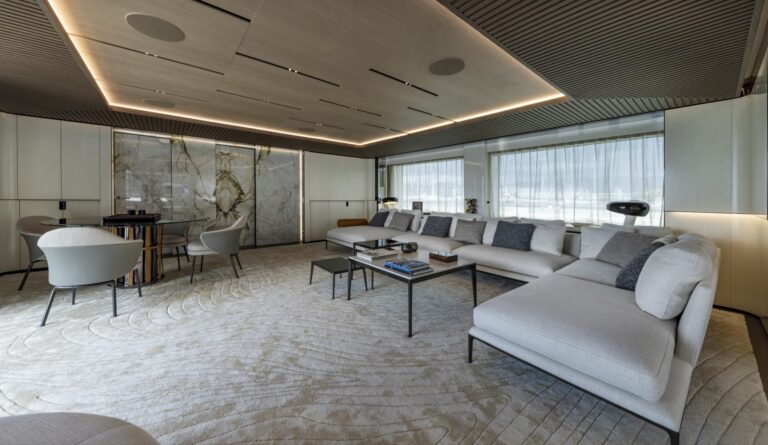 Sky Lounge