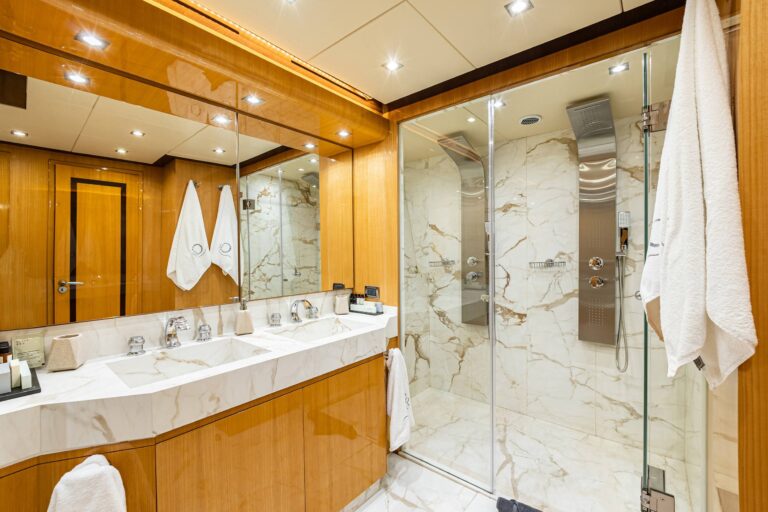 Guest suite