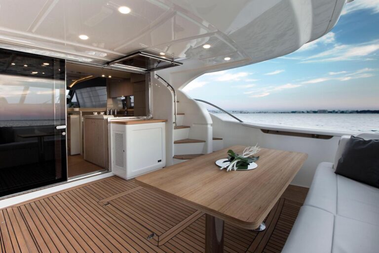 Aft Deck - Sistership