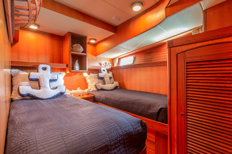 Twin Cabin
