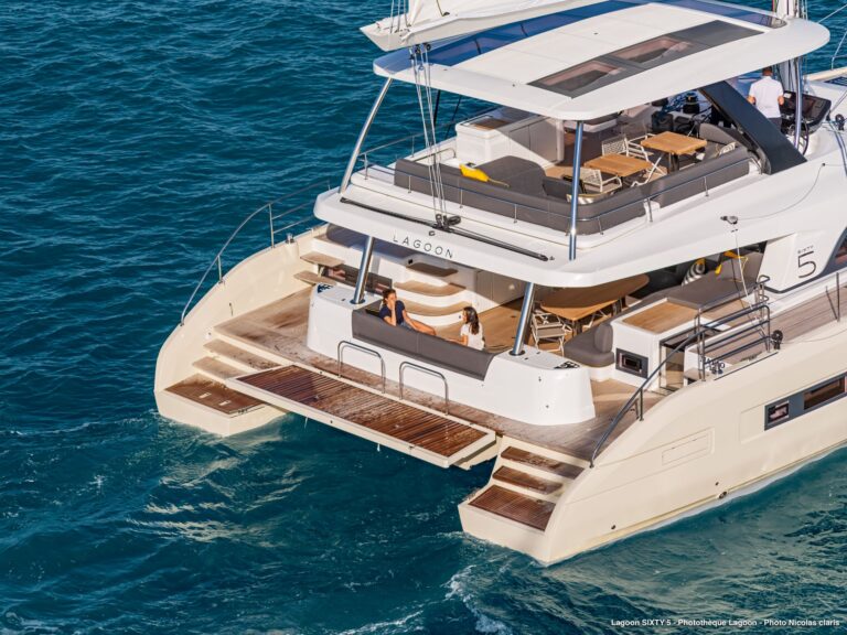 Aft Deck - Sistership