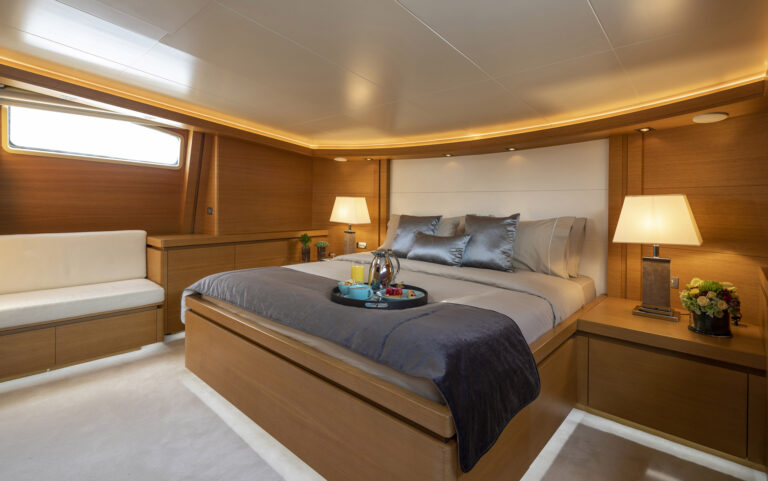 Double Cabin