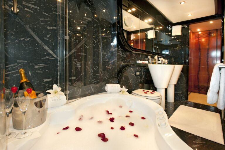 MY CENTO BY EXCALIBUR - Master bath