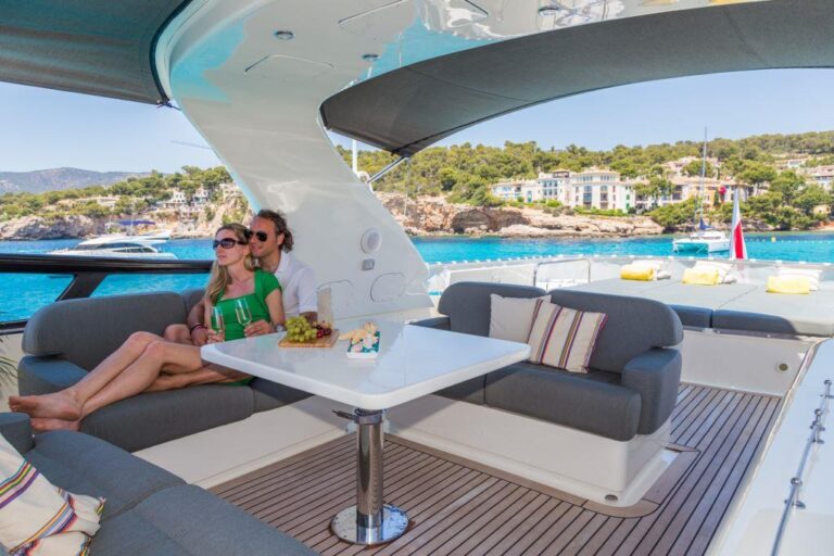 MY CENTO BY EXCALIBUR - Sundeck dining space