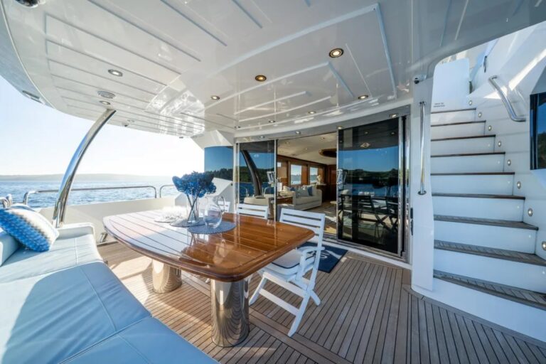Exterior Relaxation Area With Dining