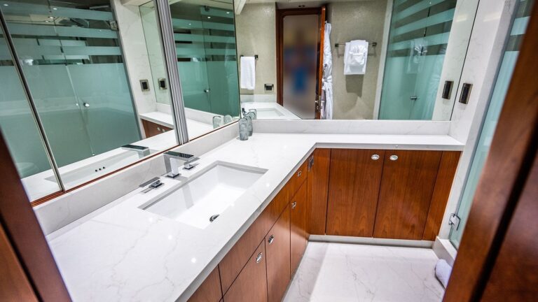 Master ensuite