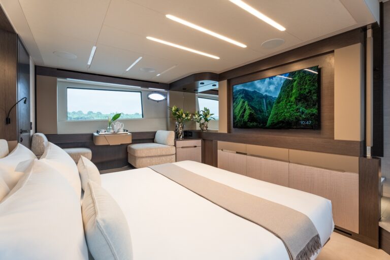 Master Suite Alternative View
