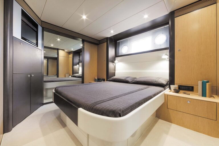 Double Cabin
